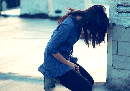 Thói xấu không nên của phái yếu khi thất tình 