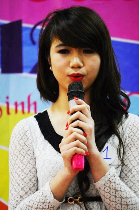 Ngắm nhìn 10 gương mặt nữ sinh báo chí tài sắc