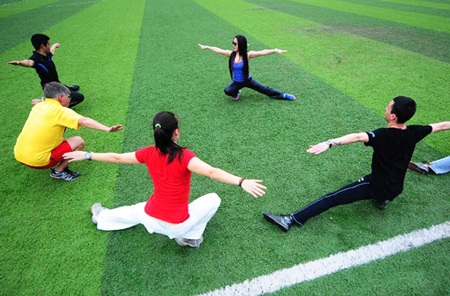 Nữ giáo viên dạy võ… sành điệu - 2 Nữ giáo viên dạy võ… sành điệu