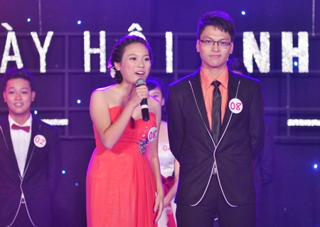 Lộ diện cặp đôi hoàn hảo nhất trường Ams - 2 Thành Trung - Hải An bứt phá ở nội dung ứng xử.