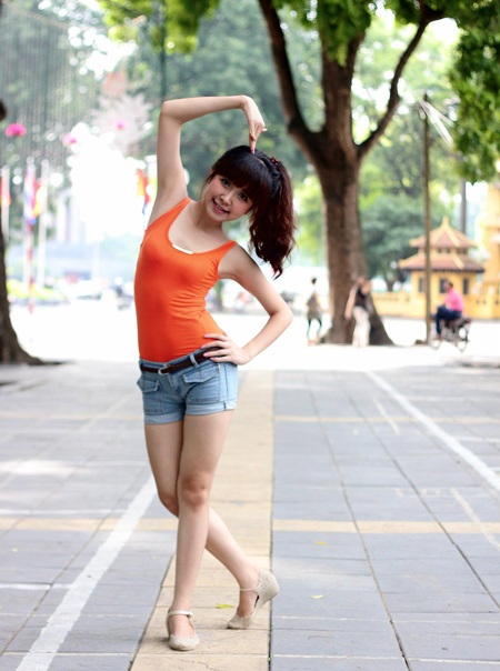 Cô gái xinh đẹp “Quê tôi Thanh Hóa” trải lòng chuyện vùng miền - 4 Hoàng Dung