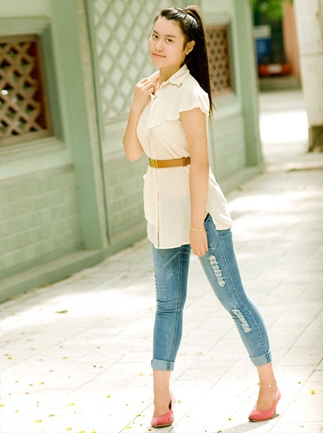 Những nữ sinh có chiều cao “khủng” tại vòng loại Miss Teen - 6 Nguyễn Thị Huyền