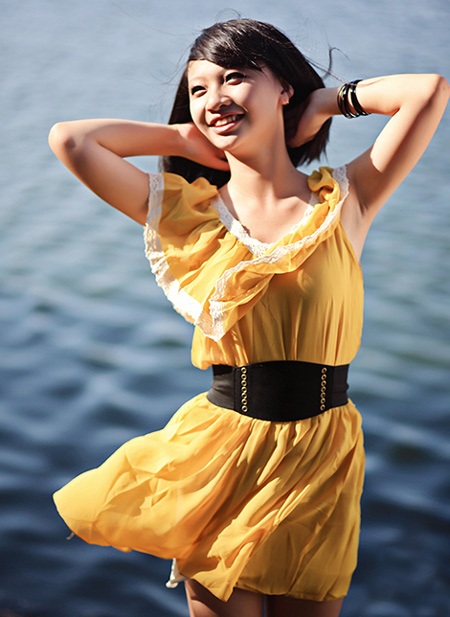 Ngắm thiếu nữ thành Vinh xinh tươi khoe dáng - 12 Nguyễn Khánh Linh