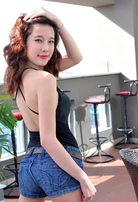 Ngắm thiếu nữ thành Vinh xinh tươi khoe dáng - 18 Nguyễn Kim Ngân