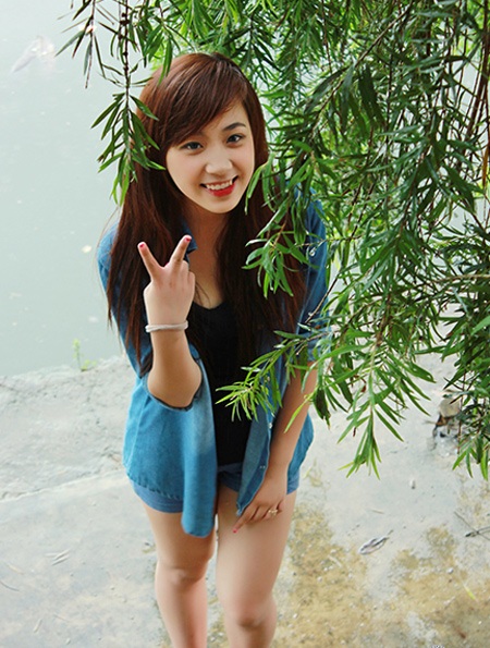 Ngắm thiếu nữ thành Vinh xinh tươi khoe dáng - 19 Phạm Gia Linh