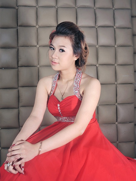 Ngắm thiếu nữ thành Vinh xinh tươi khoe dáng - 20 Hồ Huyền Trang