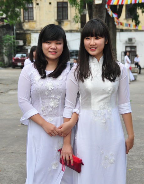 Nữ sinh THPT Việt Đức xinh tươi ngày khai giảng - 8 Vũ Phong