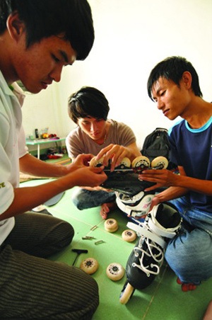 Chạy bàn trên giày patin - 2 Bảo dưỡng “đạo cụ”.