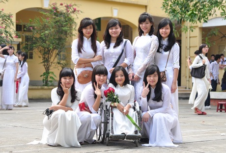 Phương Anh “got talent” được tuyên dương ngày khai trường - 8 Và cùng ghi lại khoảnh khắc tươi đẹp thời học sinh.