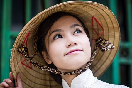 Thiếu nữ Việt rạng ngời qua ống kính nhiếp ảnh gia Anh - 4 Vũ Phong