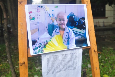 ...để đem lại những nụ cười của em nhỏ đang điều trị tại bệnh viện dịp trung thu này.