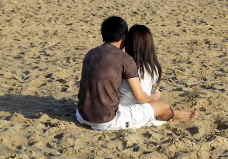 Sống gấp, “dạt vòm” để khẳng định “tôi đang lớn” - 2 Hiểu biết giới tính nửa vời có thể đẩy bạn trẻ tới những hậu quả khôn lường.