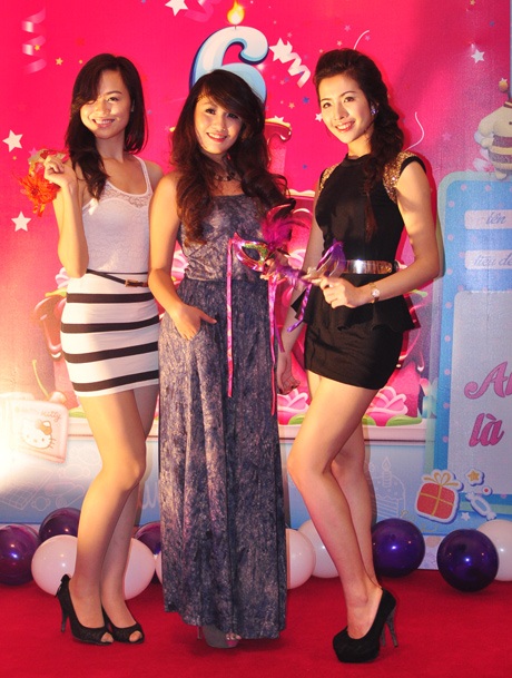 Những Miss Teen xinh đẹp hóa thân trong “nữ hoàng mặt nạ” - 3 Bộ 3 Miss Teen: Linh Hàn, Hà Kim và Thanh Thùy