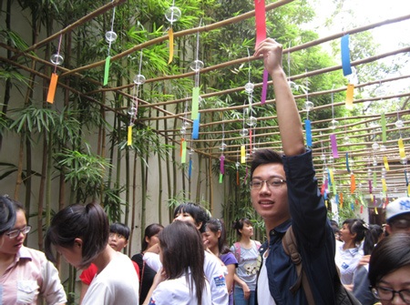 Bạn trẻ Hà thành ngây ngất với chuông gió Nhật Bản - 8 Và những chú daruma dễ thương giúp bạn hiểu hơn về văn hóa Nhật.