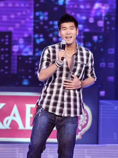 Bao giờ người nghèo được xem ca nhạc “chất lượng cao”? - 2 Để được nghe trực tiếp Hồng Nhung hát, khán giả phải mua vé tiền trăm, thậm chí tiền triệu.
