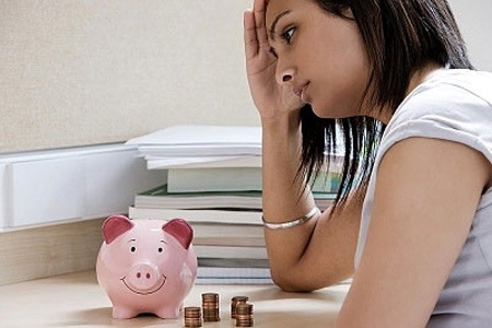 Cẩn trọng với nghề part-time “nhạy cảm” - 1 Làm ít, lương nhiều, không ít bạn SV quyết định làm mà không kịp nghĩ tới hậu quả. (ảnh minh họa)