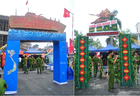 Những nữ sinh xinh tươi HV Cảnh sát chuẩn bị cho hội trại.