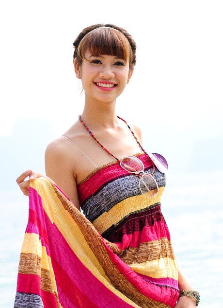 Nữ sinh Phương Đông khoe dáng ngọc trước biển - 4 Vũ Phong