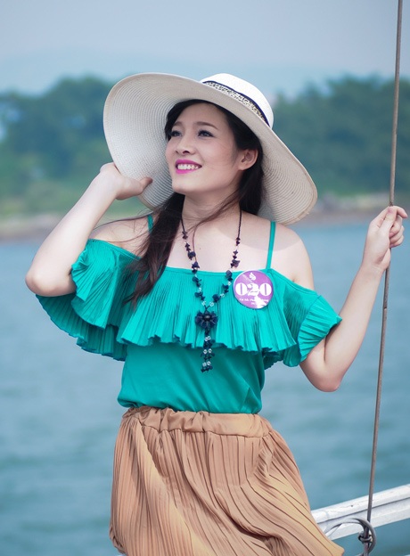 Nữ sinh Phương Đông khoe dáng ngọc trước biển - 14 Vũ Phong