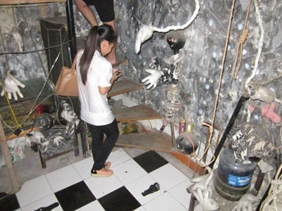 Cà phê “run rẩy” - Thú chơi mới của teen Hà thành - 1 Không gian run rẩy ở cafe A...Phủ.