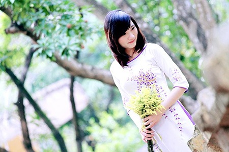Chùm ảnh nữ sinh năm cuối đẹp rạng ngời cùng tà áo dài - 5 Nữ sinh HV Ngân hàng