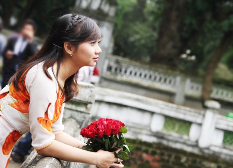 Chùm ảnh nữ sinh năm cuối đẹp rạng ngời cùng tà áo dài - 7 Nữ sinh Học viện Tài chính