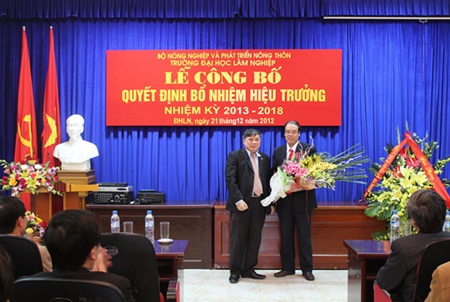 ĐH Lâm nghiệp Việt Nam bổ nhiệm tân Hiệu trưởng - 1 ĐH Lâm nghiệp Việt Nam bổ nhiệm tân Hiệu trưởng