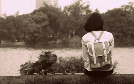 Lãng mạn Hà Nội những ngày cuối thu… - 6 Cô gái bán hoa ngày lễ, liệu cô có mong chờ nhận được một bó hoa từ người nào đó...