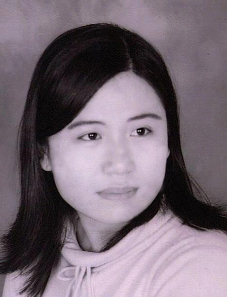 Bạn trẻ chuyên Nguyễn Huệ “ưu ái” ghép ảnh giáo viên lên… Facebook - 4 Cô Diệp, giáo viên dạy Toán vui tính được học trò yêu quý.