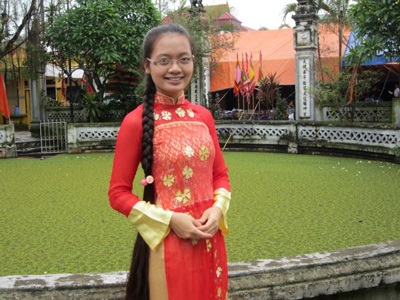 Cô bạn Đỗ Quỳnh tự tin làm hồ sơ xin việc bằng clip giới thiệu bản thân.