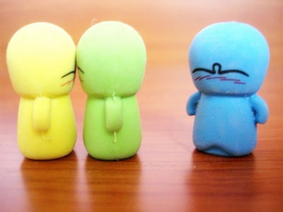 Đau đầu trò chơi “tay ba” trong tình yêu