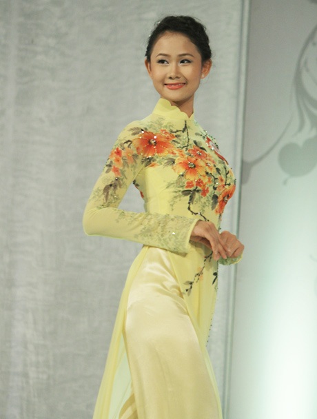Hoa khôi ĐH Thương mại một mình "ẵm" ba giải lớn - 5 Minh Vi