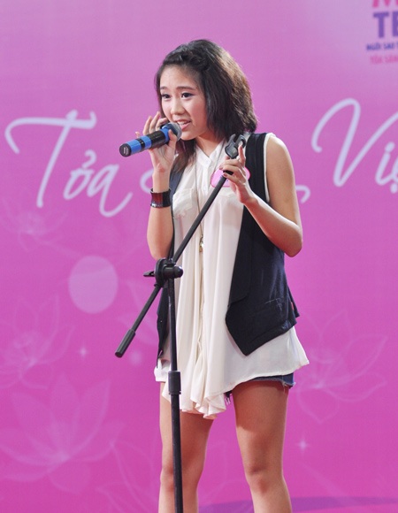 Lộ diện gương mặt xinh đẹp miền Bắc lọt CK Miss Teen 2012 - 8 Nguyễn Thu Trang (phải) và bạn.