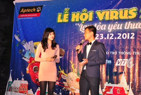 Sinh viên trổ tài nhảy Michael Jackson điệu nghệ - 2 Gương mặt sinh viên Ngô Tuyết Mai góp vui cùng chương trình