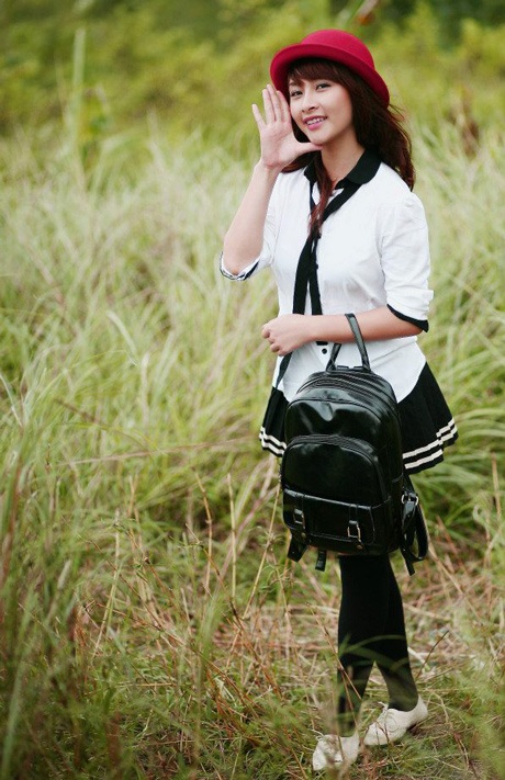 Ngắm Miss Teen Bích Diệp váy ngắn xinh tươi - 2 Miss Teen Trần Bích Diệp váy ngắn xì tin