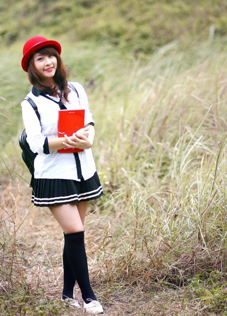 Ngắm Miss Teen Bích Diệp váy ngắn xinh tươi - 4 Miss Teen Trần Bích Diệp váy ngắn xì tin