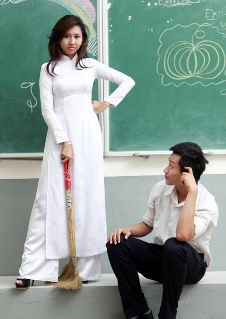 Những cặp đôi đáng yêu trường cấp 3 Marie Curie (P2) - 12 Minh Vi