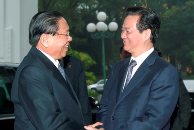 Thủ tướng Nguyễn Tấn Dũng hội kiến Tổng Bí thư, Chủ tịch nước CHDCND Lào Choumaly Sayasone.
