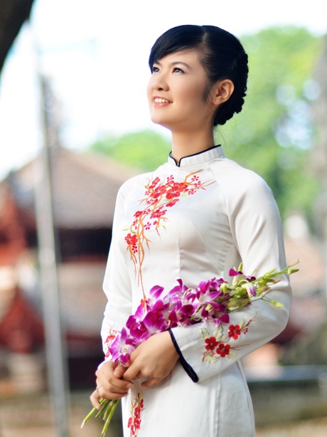 Ngắm nữ sinh Sư phạm rạng ngời khoe sắc - 3 Trần Thu Hà - SBD 12