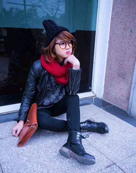 Huyền Bi - cô lớp trưởng xinh đẹp, bản lĩnh - 6 Theo