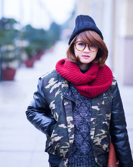 Huyền Bi - cô lớp trưởng xinh đẹp, bản lĩnh - 10 Theo
