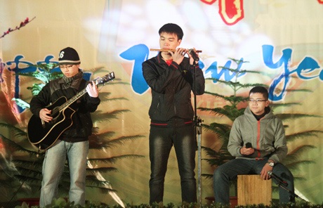 Dạ hội đa sắc màu chào năm mới của sinh viên Cảnh sát - 12 Màn hoà tấu sáo, đàn mang tên Giấc mơ trưa