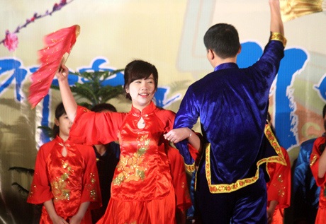 Dạ hội đa sắc màu chào năm mới của sinh viên Cảnh sát - 10 Bài hát chào mừng năm mới của Trung Quốc khiến không khí trở nên rộn rã