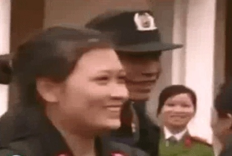 Những cô gái trẻ, hồn nhiên...