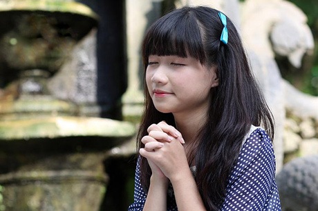 Ngắm vẻ đáng yêu tựa thiên thần của nữ sinh trường Việt Đức - 9 Theo Đất Việt
