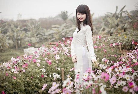 Ngắm nữ sinh Phạm Hồng Thái tinh khôi giữa vườn hoa - 8 Vũ Phong