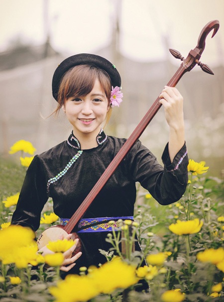 Thiếu nữ khoe sắc giữa hương xuân Tây Bắc - 4 Thiếu nữ khoe sắc giữa hương xuân Tây Bắc