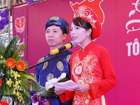 Hào hứng đám cưới tập thể “siêu” tiết kiệm tại Hà Nội - 11 Đại diện các cặp đôi có đôi lời nhắn gửi, cảm ơn gia đình và bạn bè đã tham dự lễ cưới