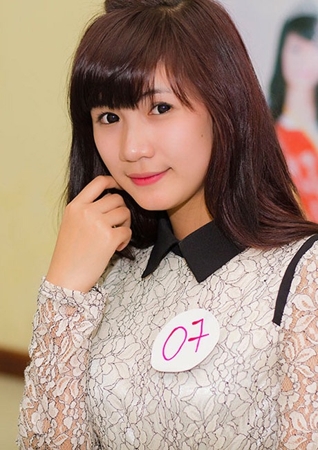 Nữ sinh Hà thành rủ nhau thi hoa khôi duyên dáng