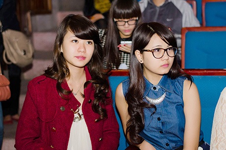 Các thi sinh có mặt từ 7h sáng, tâm trạng khá hồi hộp, căng thẳng